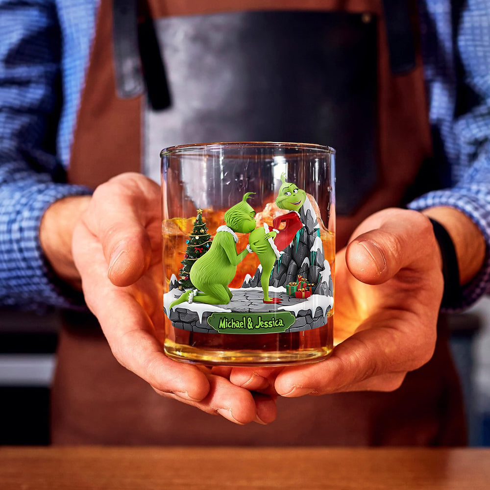 Noël en couple - Cadeau Grinchmas - Verre à whisky personnalisé avec étole de Noël