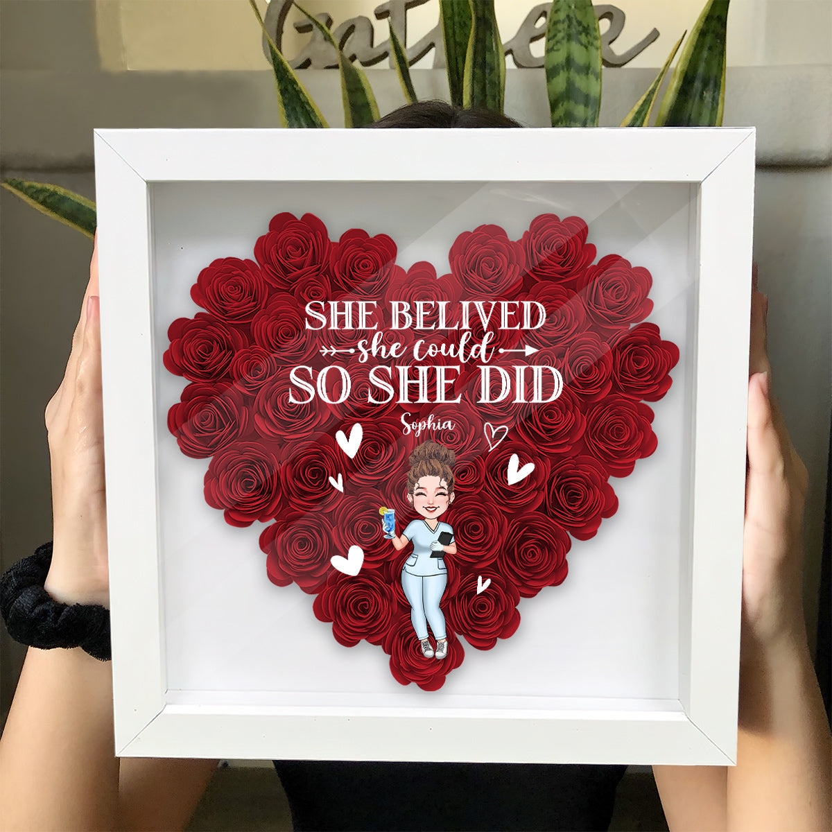 Elle croyait en elle - Boîte à fleurs personnalisée pour infirmière