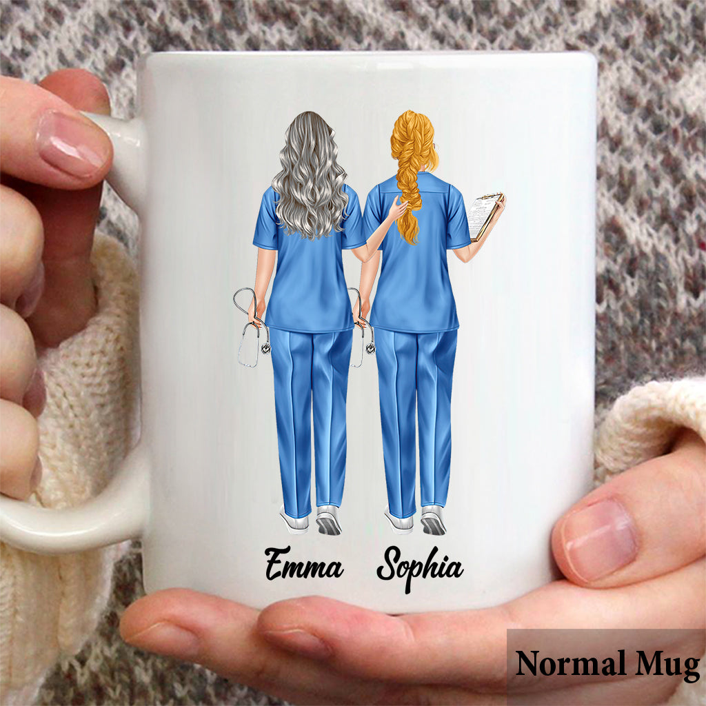 Les rires et les joies partagés - Mug personnalisé pour infirmière