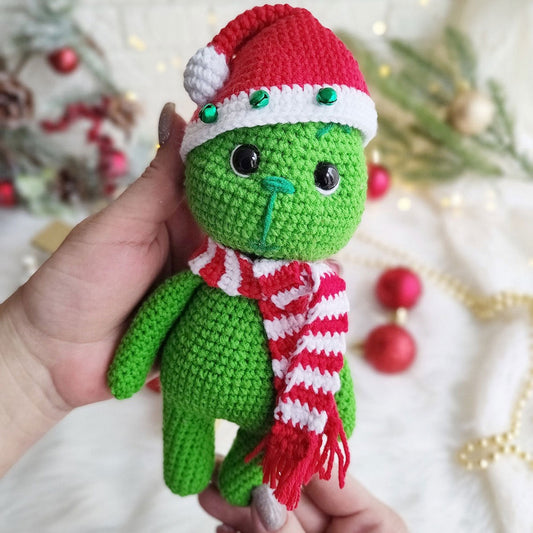 The Christmas Thief - Stole Christmas Hand Knitted Doll